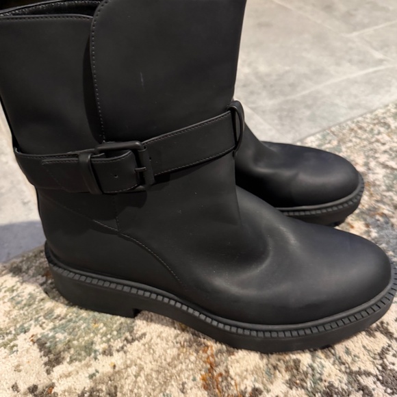 Vince Kaelyn Boot in Black Size 8 - Picture 2 of 4